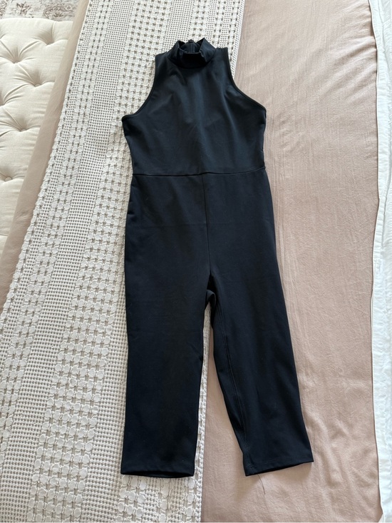 wild fable Pants - NEW wild fable Black Sleeveless Mock Neck Capri Jumpsuit Size M